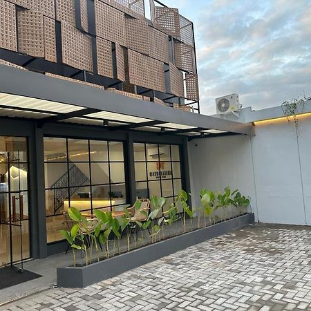 Masri Living By Daphna International Ξενοδοχείο Γιογκιακάρτα Εξωτερικό φωτογραφία